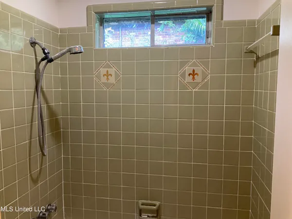 $1,800 | 1201 Pineview Drive, Clinton, MS 39056