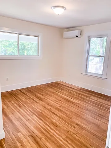 $2,550 | 43 Bates Street, Unit 1, Northampton, MA 01060