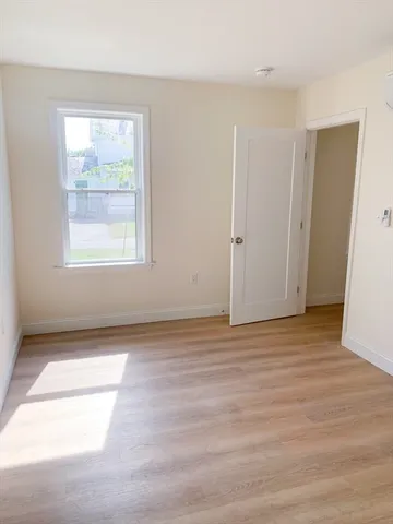 $2,550 | 43 Bates Street, Unit 1, Northampton, MA 01060