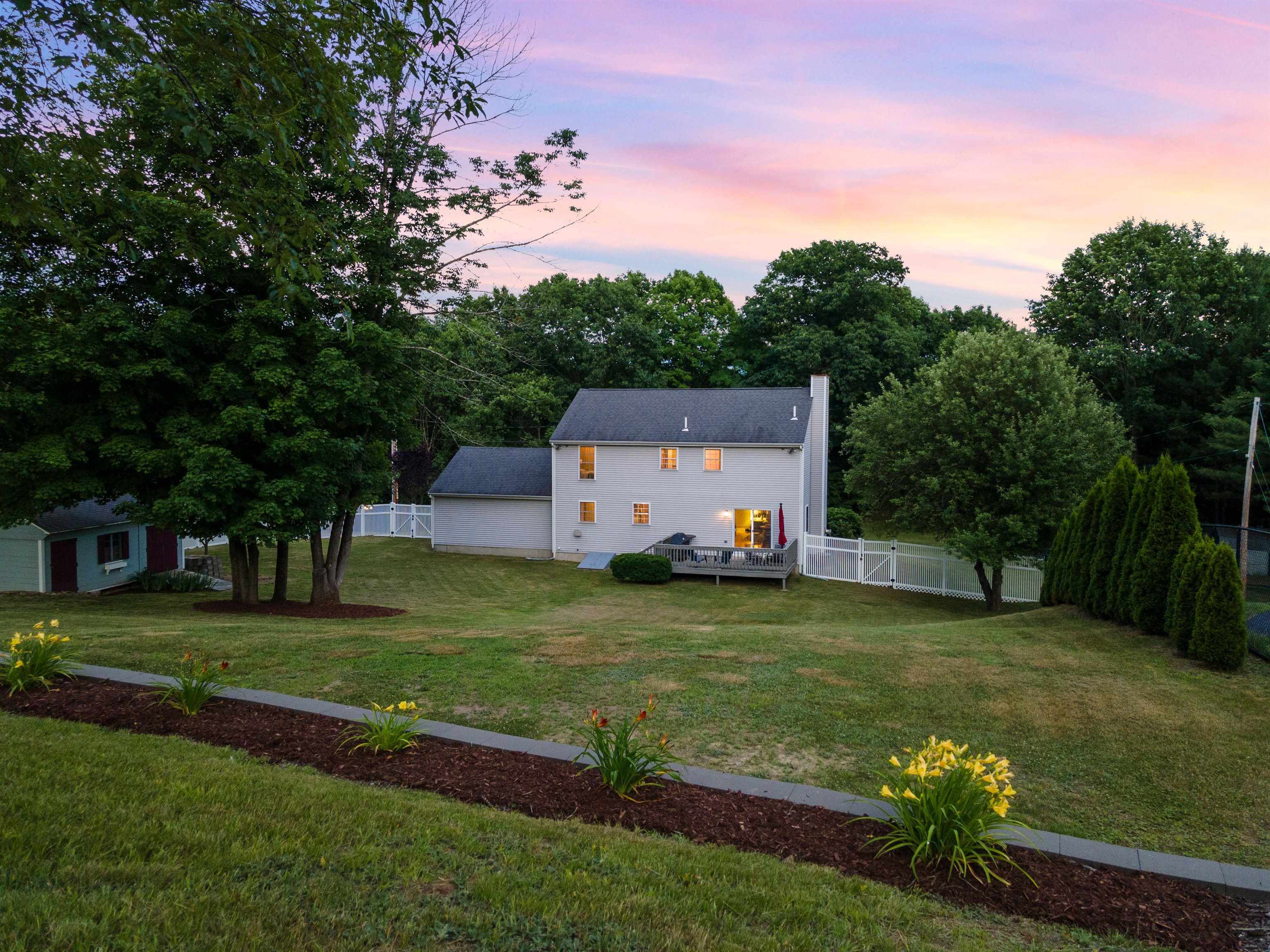 62 Windham Road Hudson, NH 03051 - Photo 13 of 37