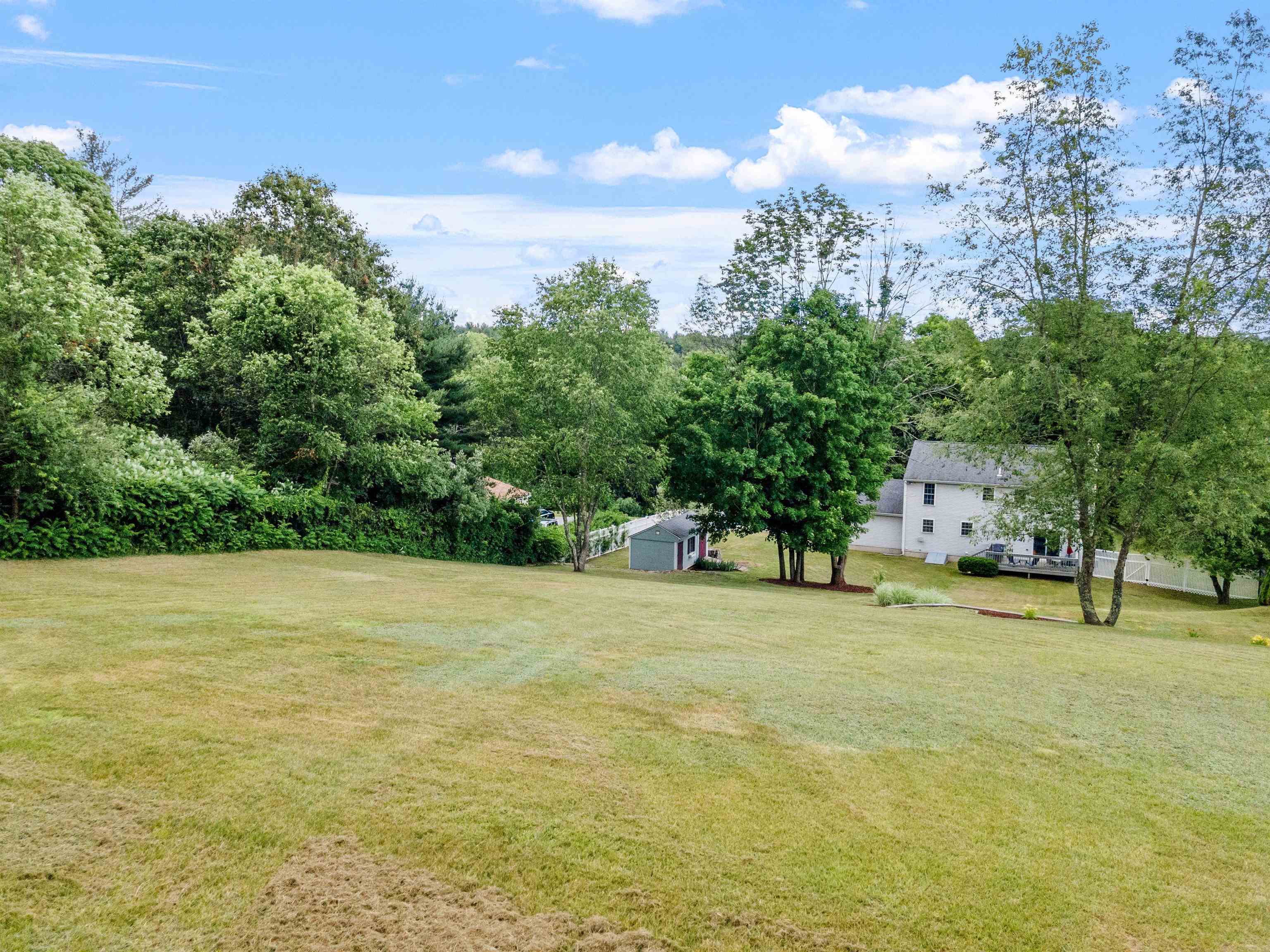 62 Windham Road Hudson, NH 03051 - Photo 23 of 37