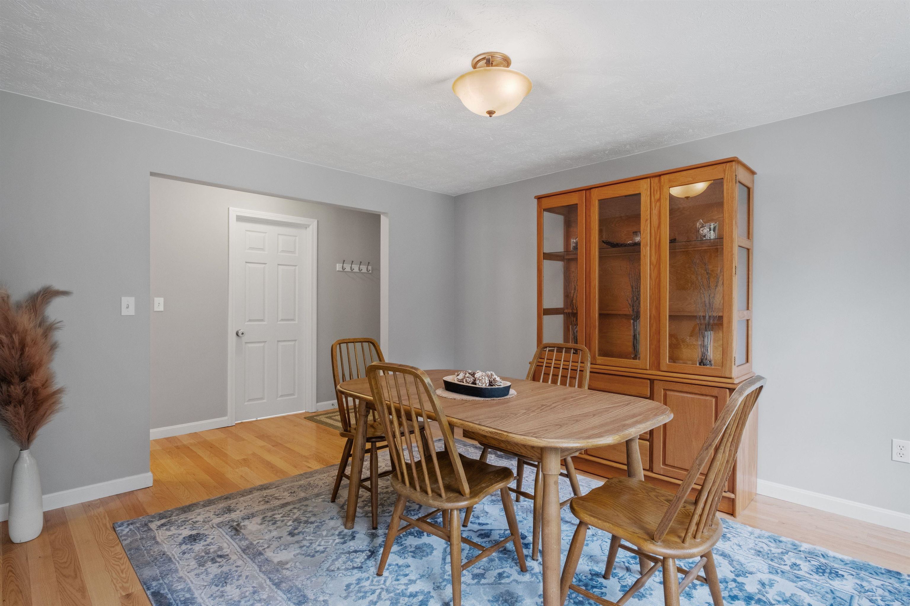 62 Windham Road Hudson, NH 03051 - Photo 10 of 37