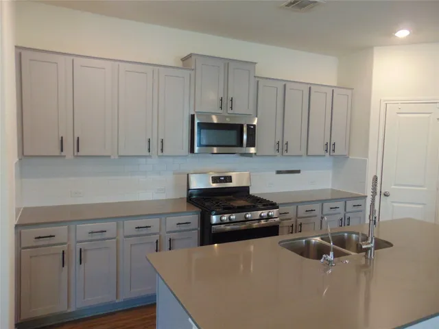 $2,150 | Undisclosed Address, Kyle, TX 78640