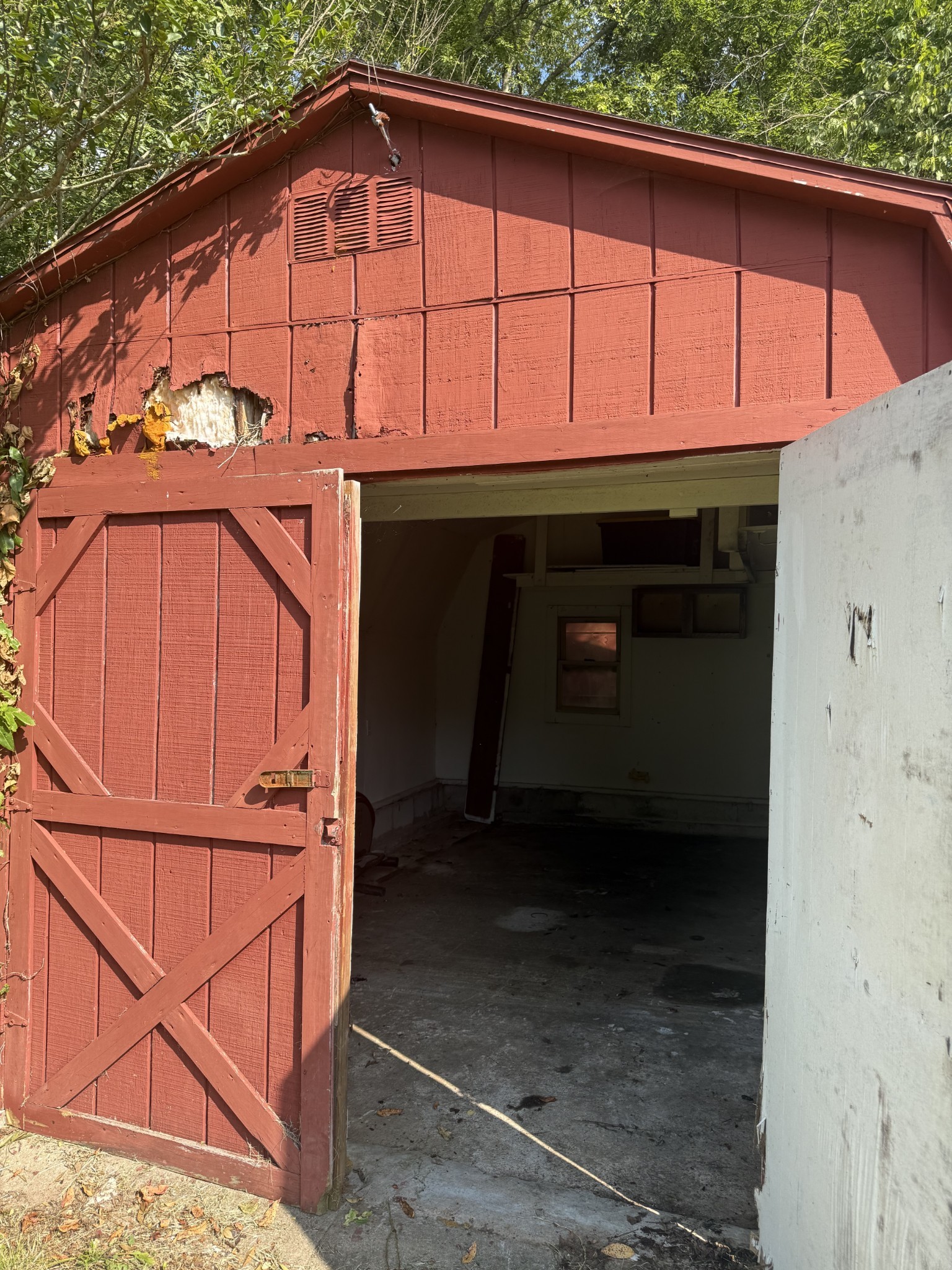 520 Pumpkin Branch Road Dixon Springs, TN 37057 - Photo 30 of 36 a view of a wooden door of the house