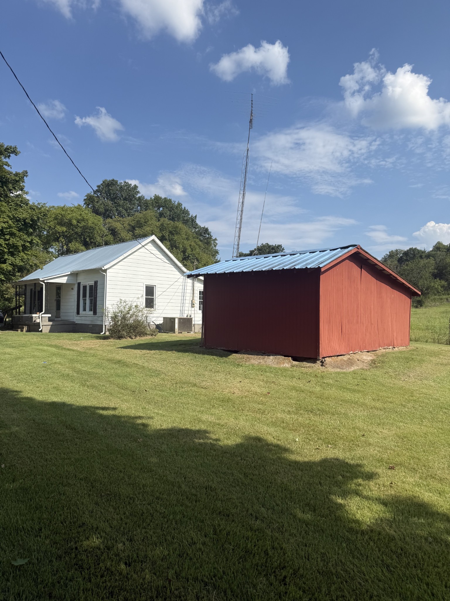 520 Pumpkin Branch Road Dixon Springs, TN 37057 - Photo 5 of 36 a house view with a outdoor space