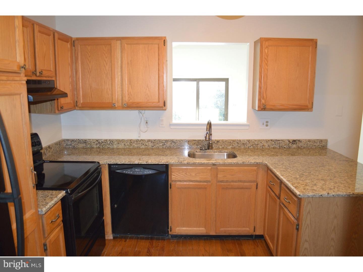 152 Bradbury Road Brookhaven, PA 19015 - Photo 6 of 19 Kitchen