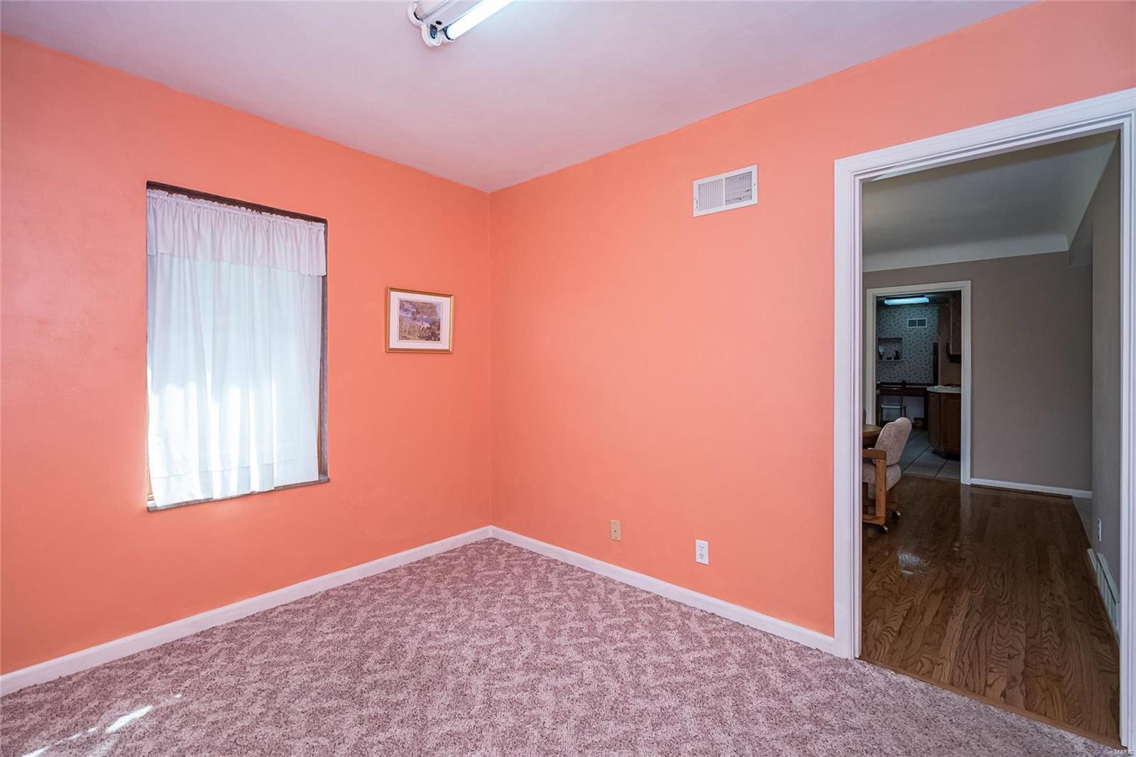 10 Willmore Road St. Louis, MO 63109 - Photo 13 of 52