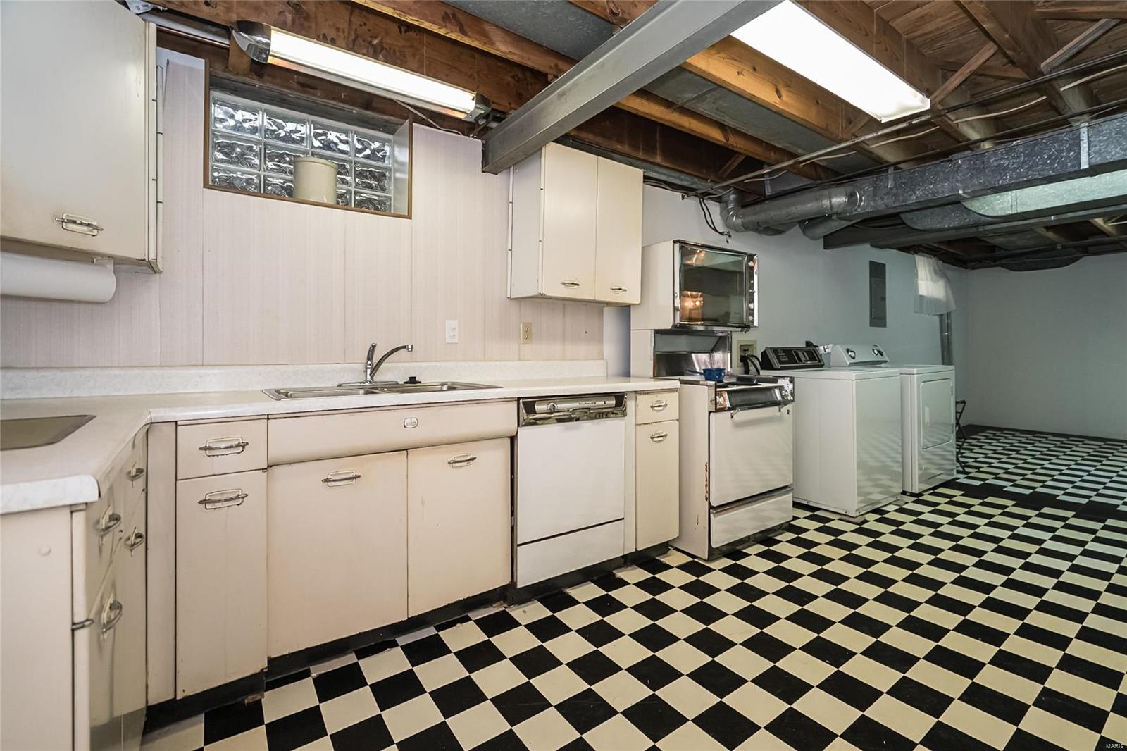 10 Willmore Road St. Louis, MO 63109 - Photo 35 of 52