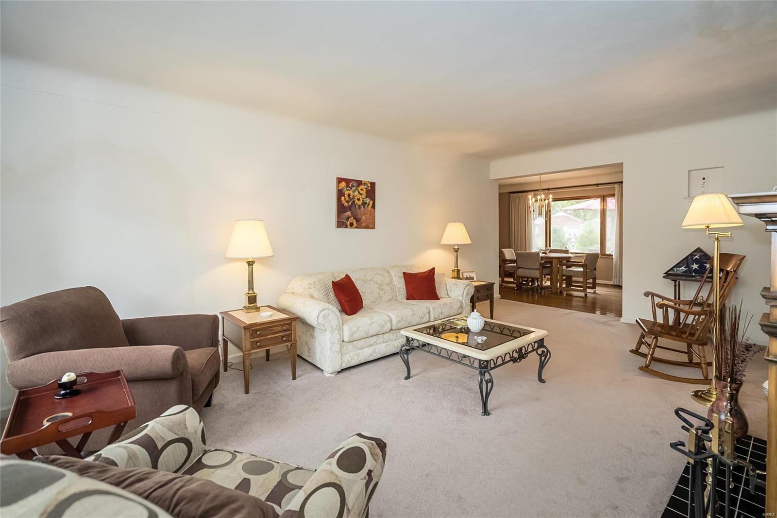 10 Willmore Road St. Louis, MO 63109 - Photo 4 of 52