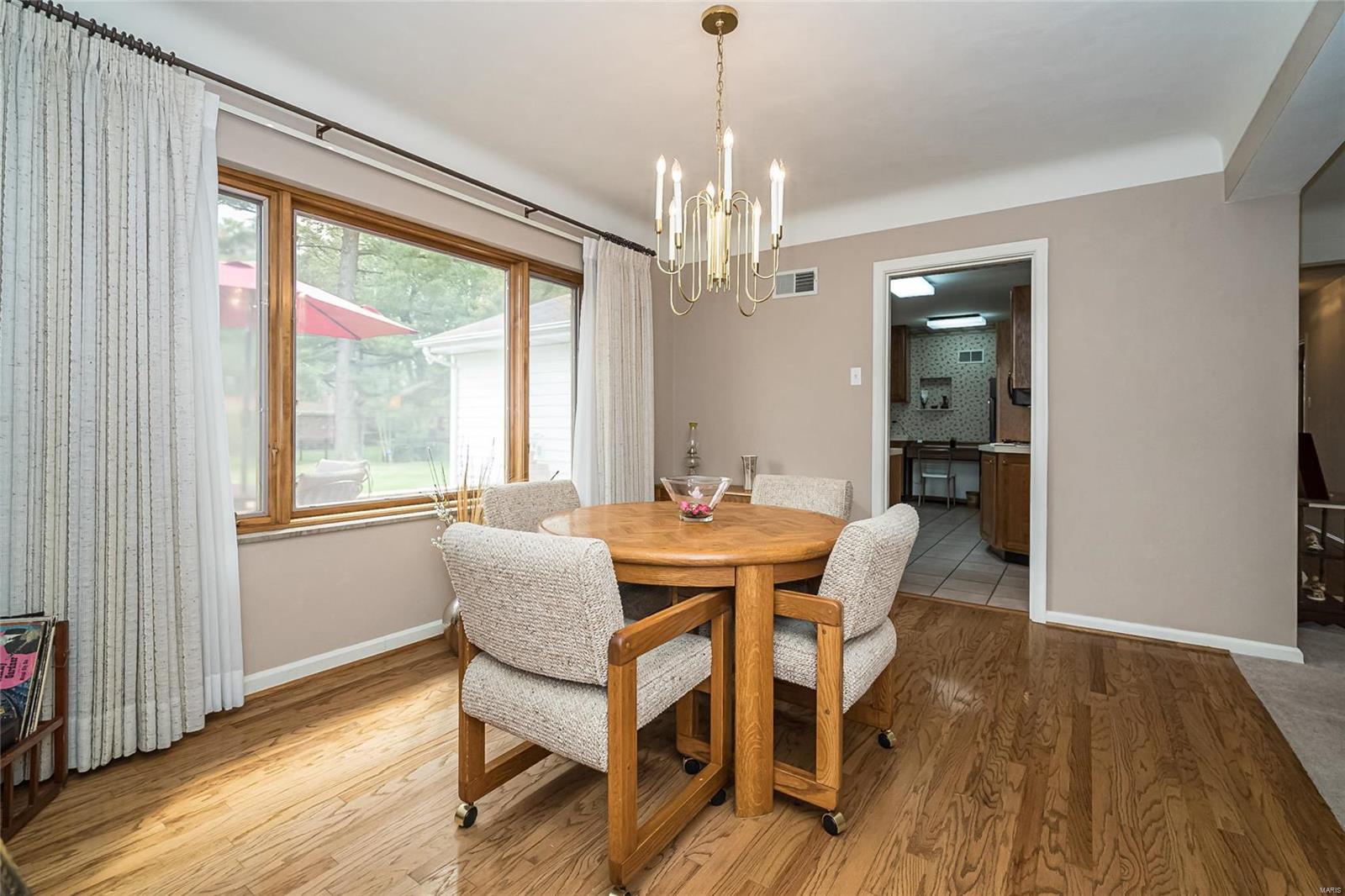 10 Willmore Road St. Louis, MO 63109 - Photo 9 of 52