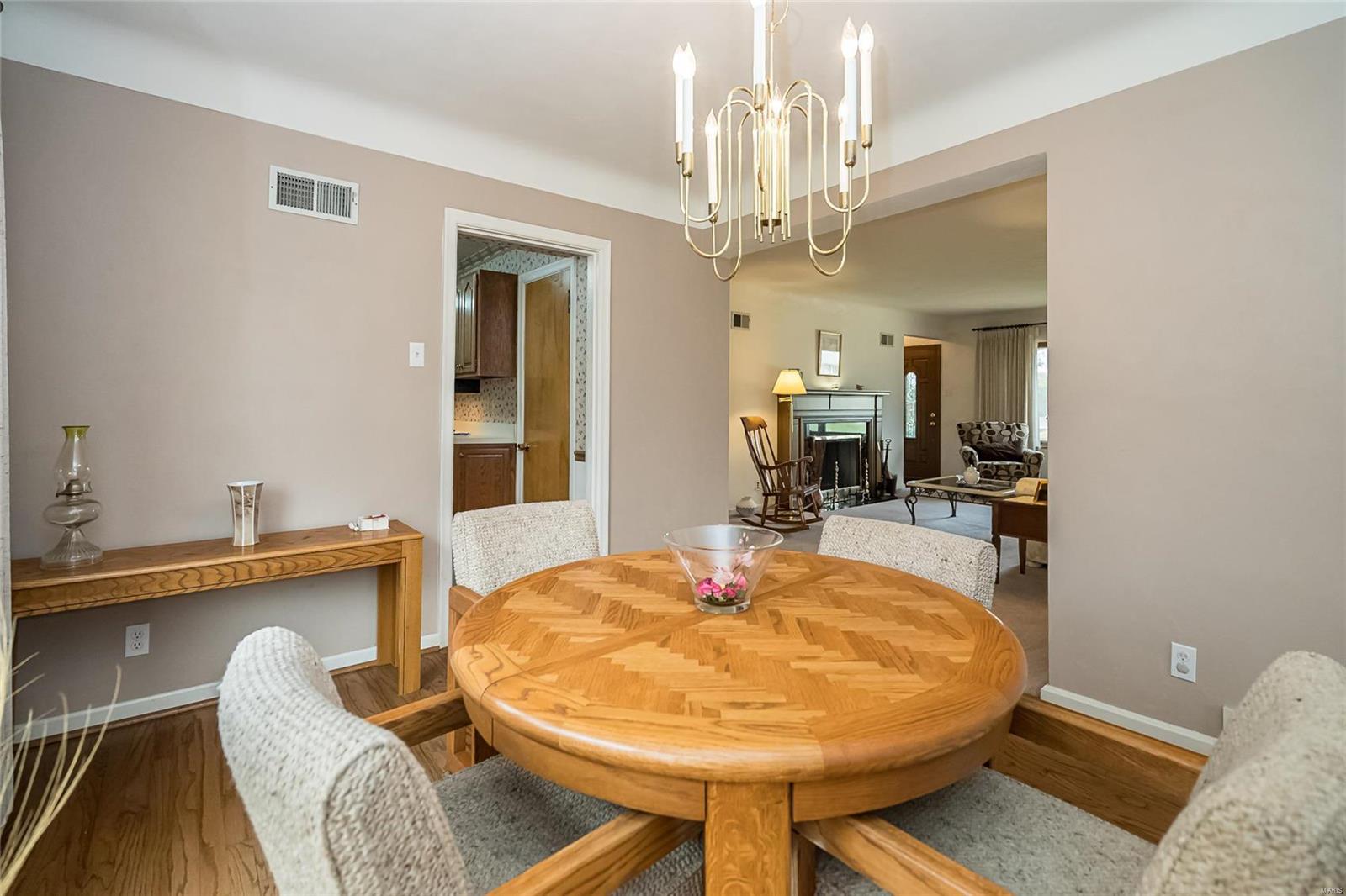 10 Willmore Road St. Louis, MO 63109 - Photo 10 of 52