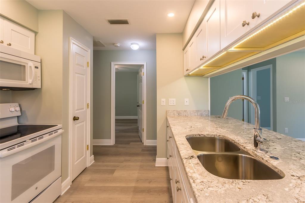 355 23rd Avenue Southwest Seminole, FL 33778 - Photo 16 of 38