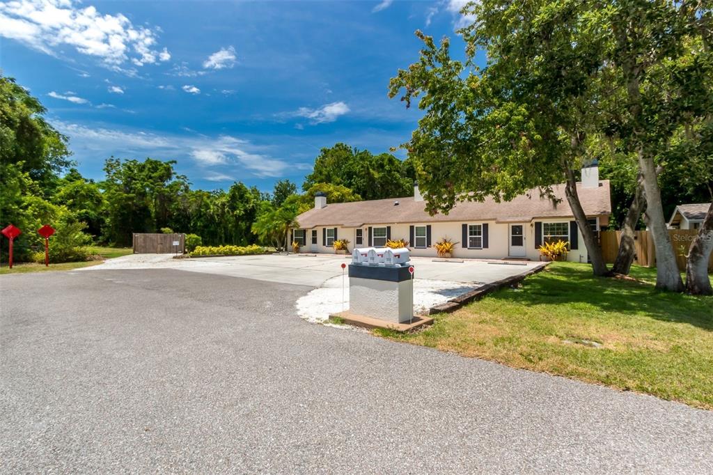 355 23rd Avenue Southwest Seminole, FL 33778 - Photo 2 of 38