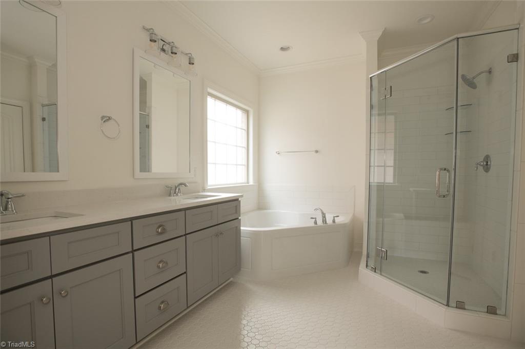 2254 Renaissance Lane High Point, NC 27262 - Photo 18 of 30 Gallery Image 18