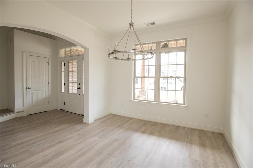 2254 Renaissance Lane High Point, NC 27262 - Photo 6 of 30 Gallery Image 6