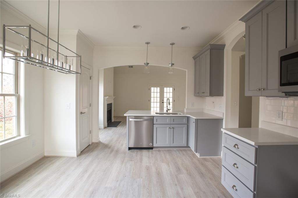 2254 Renaissance Lane High Point, NC 27262 - Photo 10 of 30 Gallery Image 10
