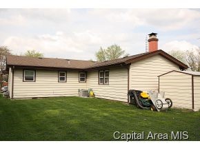 2604 Sherborn Road Springfield, IL 62702 - Photo 3 of 23