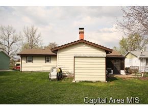 2604 Sherborn Road Springfield, IL 62702 - Photo 4 of 23