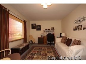 2604 Sherborn Road Springfield, IL 62702 - Photo 7 of 23