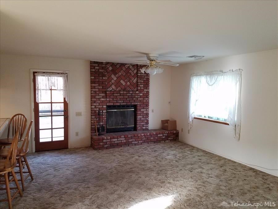 22004 Mariposa Road Tehachapi, CA 93561 - Photo 10 of 31 Gallery Image 10