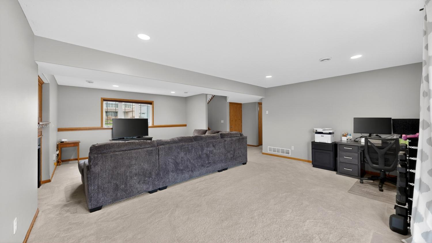 2469 Boulder Ridge Drive Northwest Rochester, MN 55901 - Photo 16 of 40