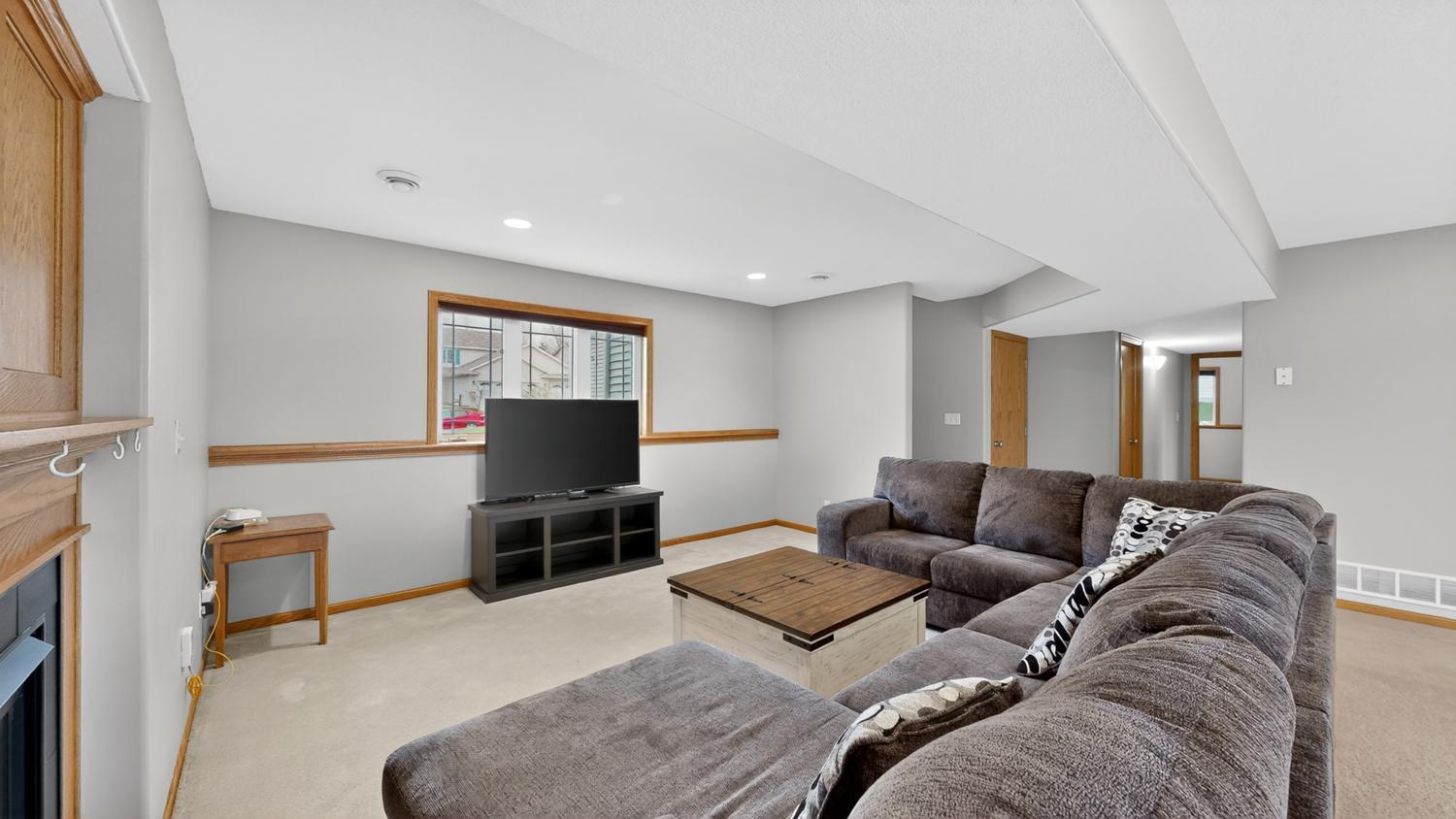 2469 Boulder Ridge Drive Northwest Rochester, MN 55901 - Photo 17 of 40