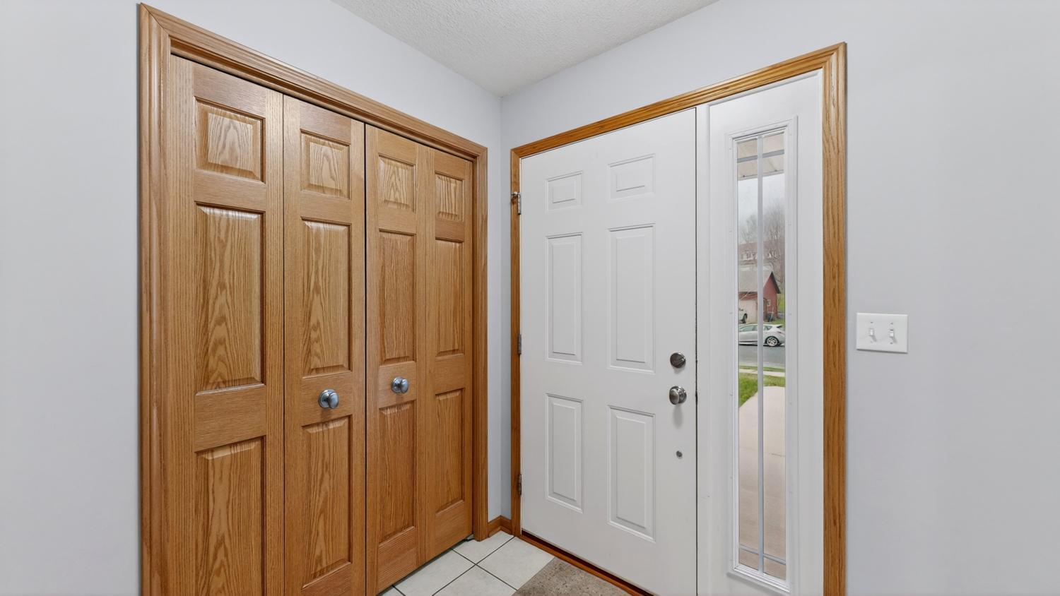 2469 Boulder Ridge Drive Northwest Rochester, MN 55901 - Photo 2 of 40