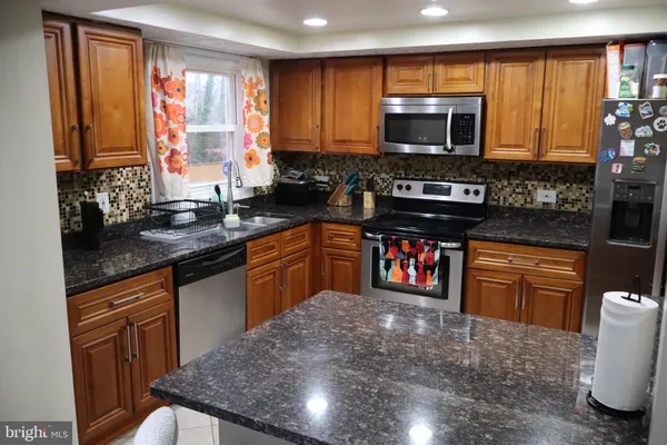 $419,900 | 10916 Bridle Path Circle, Waldorf, MD 20601