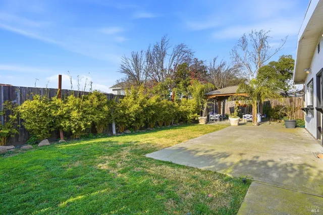 $710,000 | 11 Montclair Court, Petaluma, CA 94954