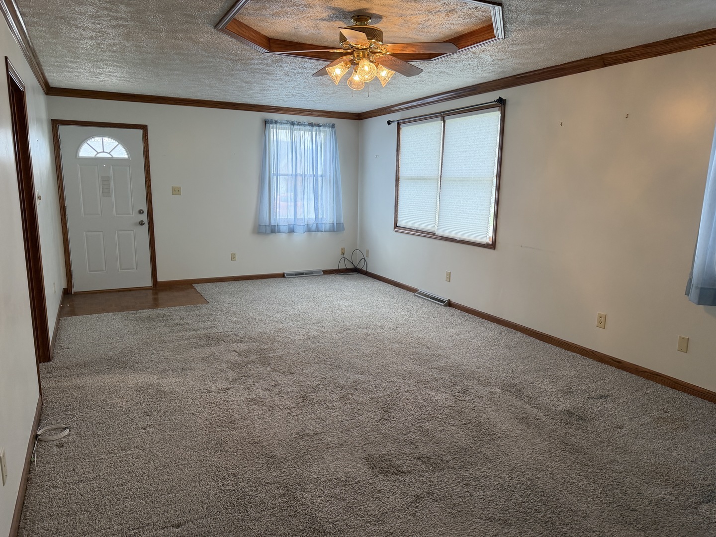 609 East Clay Street Clinton, IL 61727 - Photo 18 of 48