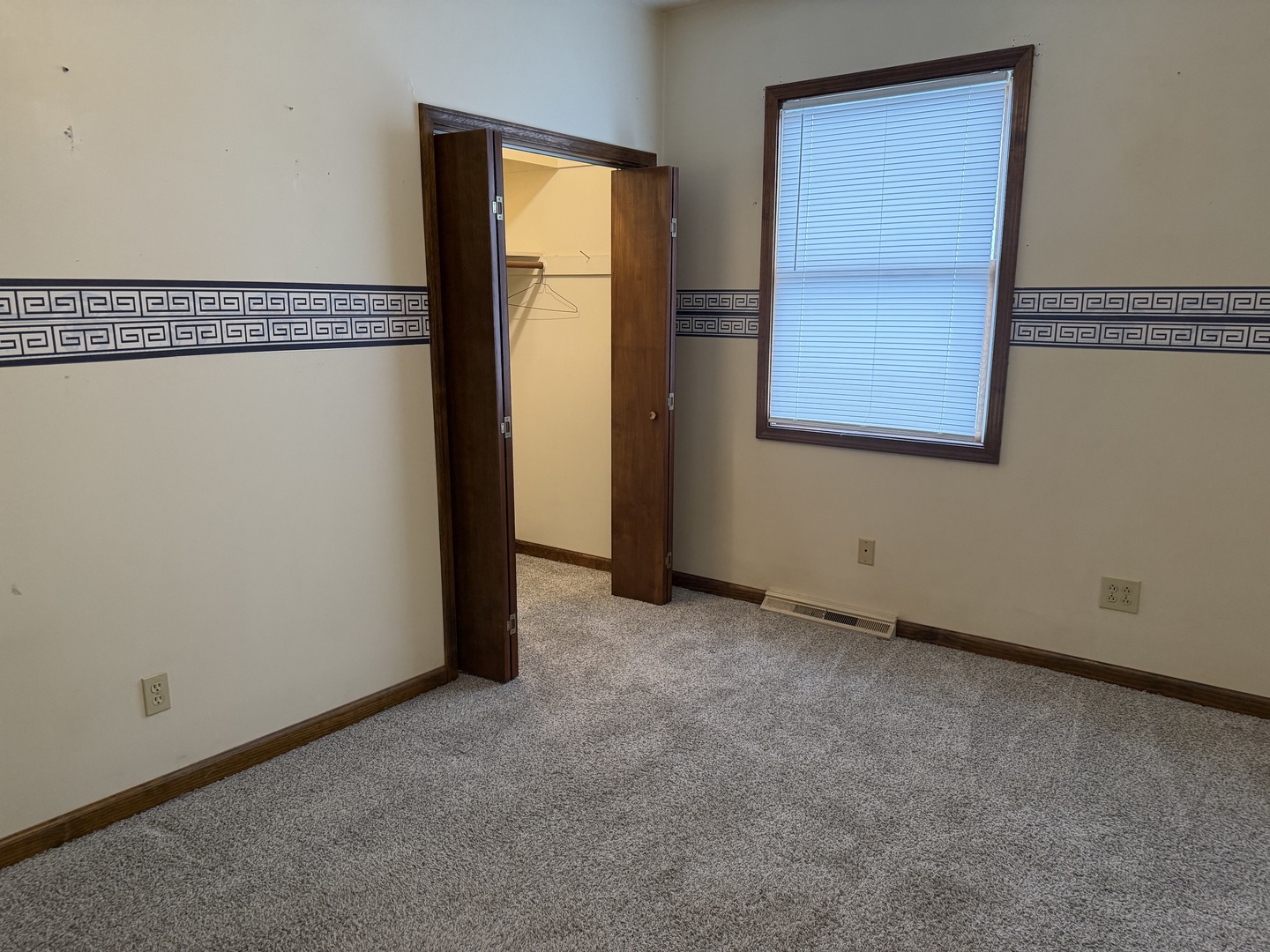 609 East Clay Street Clinton, IL 61727 - Photo 26 of 48