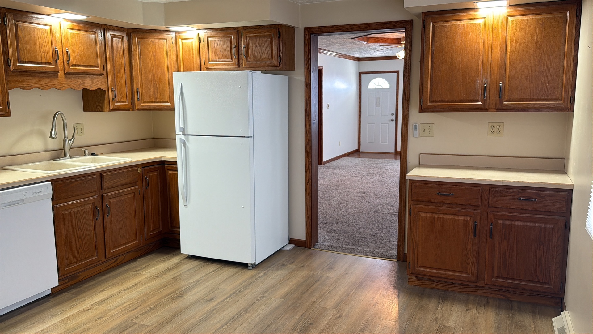 609 East Clay Street Clinton, IL 61727 - Photo 34 of 48