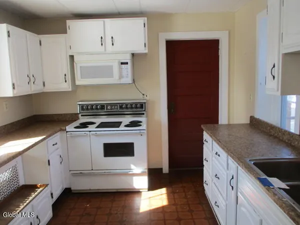$119,000 | 3135 Plank Road, Moriah, NY 12956