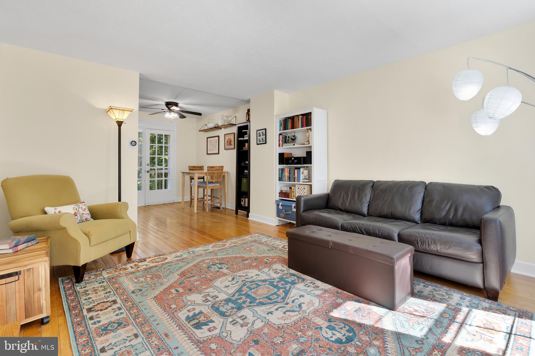 4815 27th Road South Arlington, VA 22206 - Photo 3 of 26 a living room with furniture and wooden floor