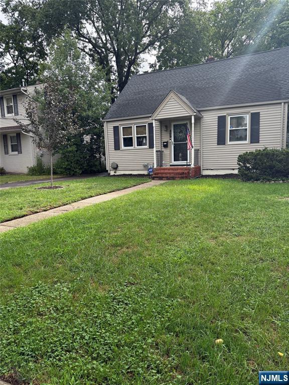 409 Sheffield Road Ridgewood, NJ 07450 - Photo 2 of 18 Gallery Image 2