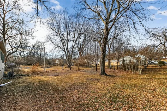 $160,000 | 13300 10th Street, Grandview, MO 64030