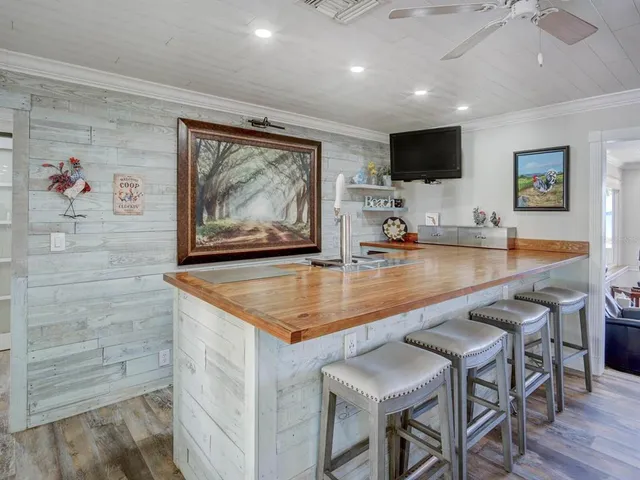 $1,345,000 | 1720 Richard Ervin Parkway, Tarpon Springs, FL 34688