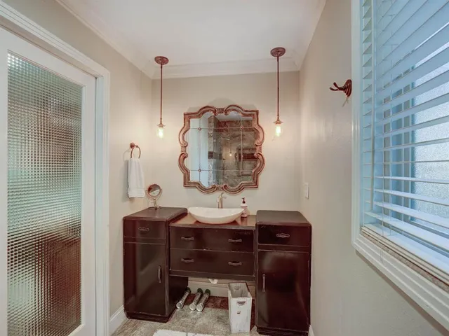 $1,345,000 | 1720 Richard Ervin Parkway, Tarpon Springs, FL 34688