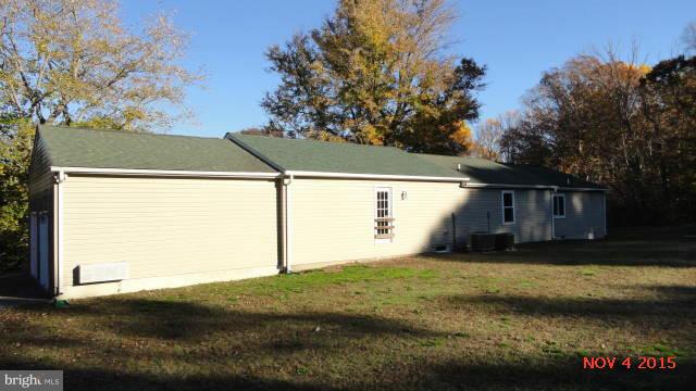2820 Stinnett Road Huntingtown, MD 20639 - Photo 3 of 17 Exterior (Rear)