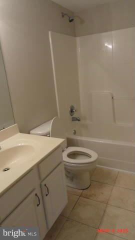 2820 Stinnett Road Huntingtown, MD 20639 - Photo 9 of 17 Bath