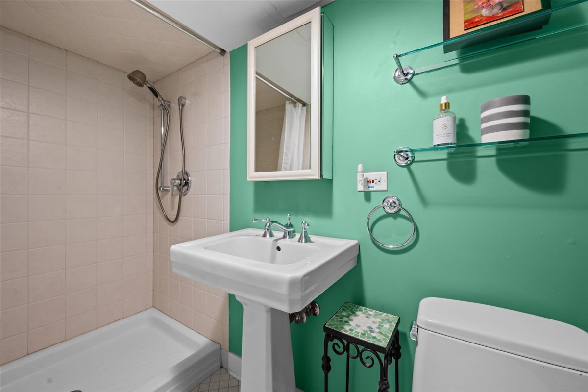 642 Ash Street Winnetka, IL 60093 - Photo 32 of 36