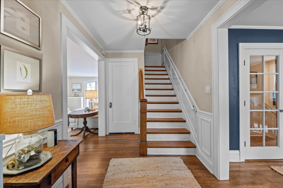 642 Ash Street Winnetka, IL 60093 - Photo 6 of 36