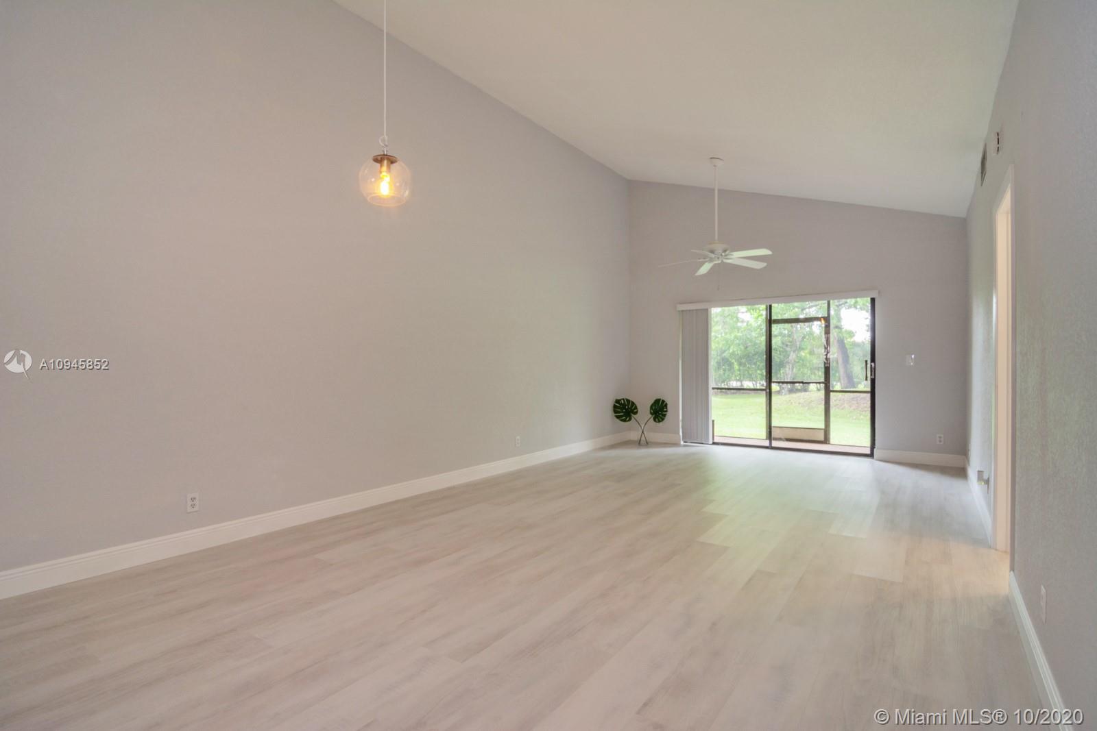 611 Racquet Club Road, Unit 2 Weston, FL 33326 - Photo 7 of 27