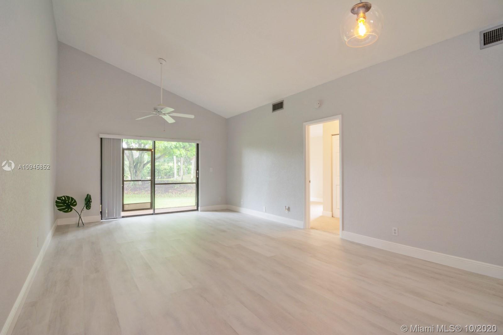 611 Racquet Club Road, Unit 2 Weston, FL 33326 - Photo 8 of 27