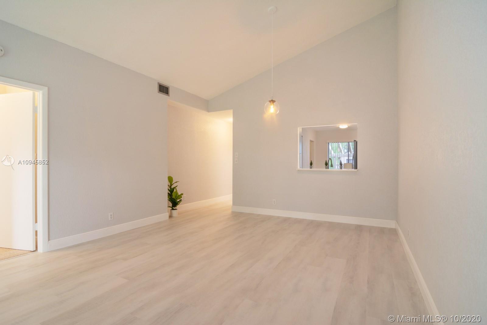 611 Racquet Club Road, Unit 2 Weston, FL 33326 - Photo 10 of 27