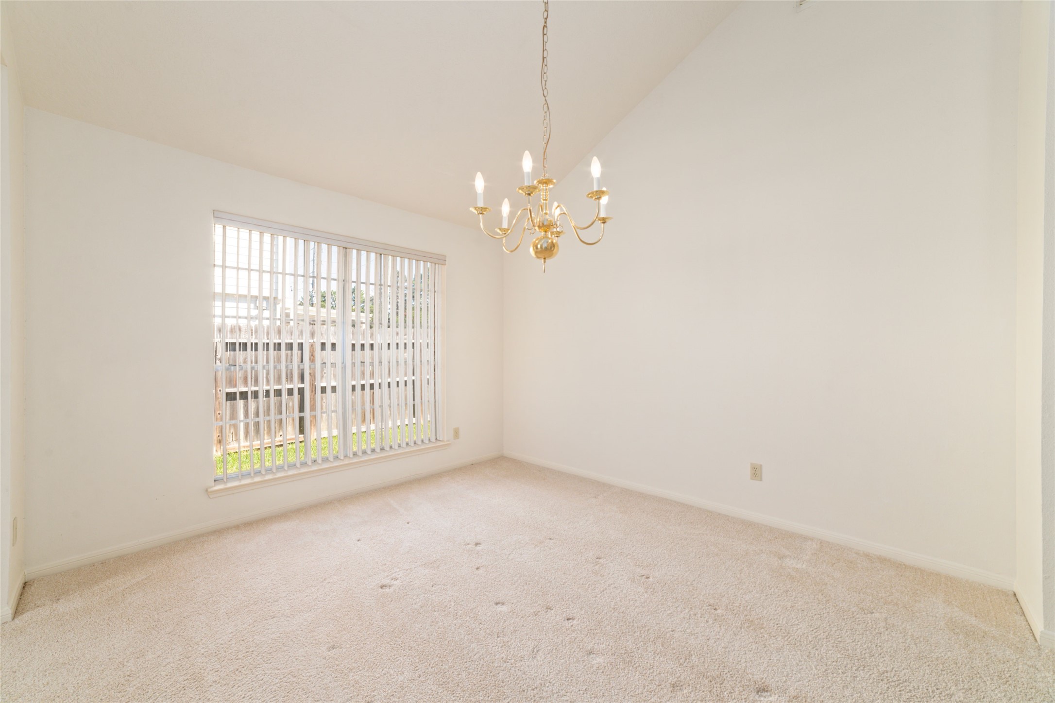 3327 Keygate Drive Spring, TX 77388 - Photo 6 of 37 a view of an empty room with a window