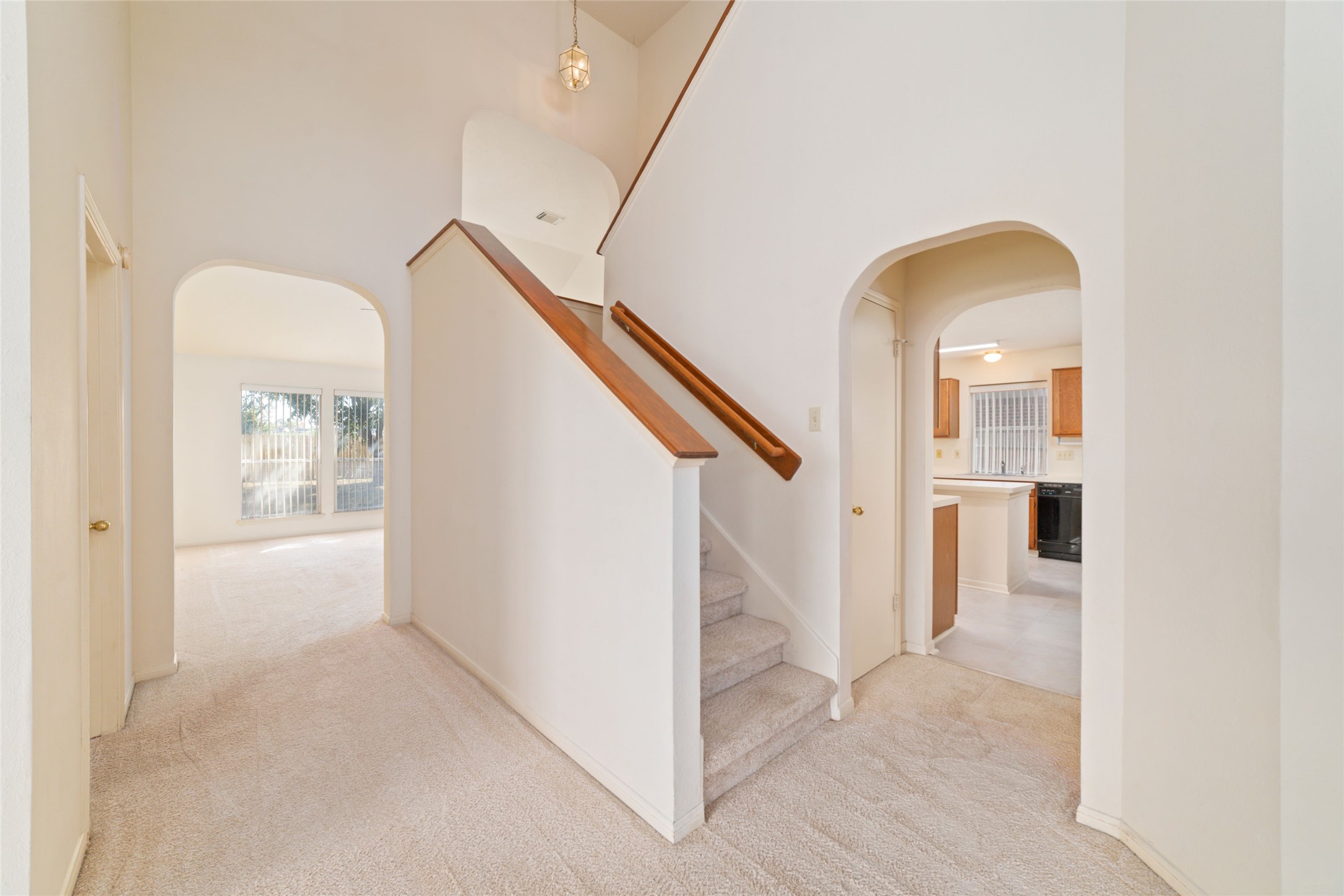 3327 Keygate Drive Spring, TX 77388 - Photo 9 of 37 a view interior of the house and hallway
