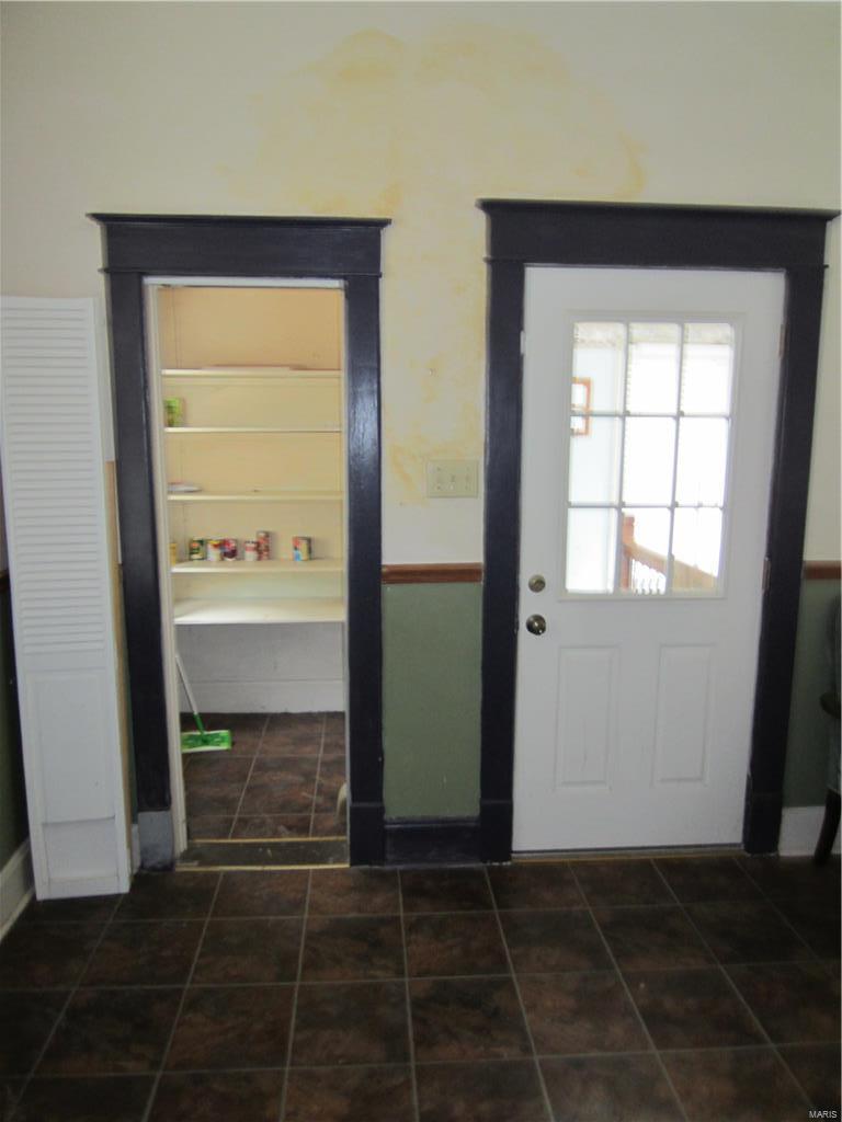 507 North Springfield Street Grafton, IL 62037 - Photo 13 of 33