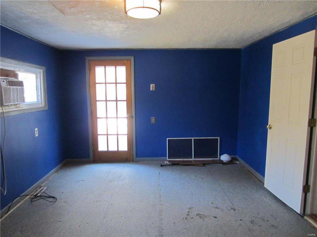 507 North Springfield Street Grafton, IL 62037 - Photo 15 of 33