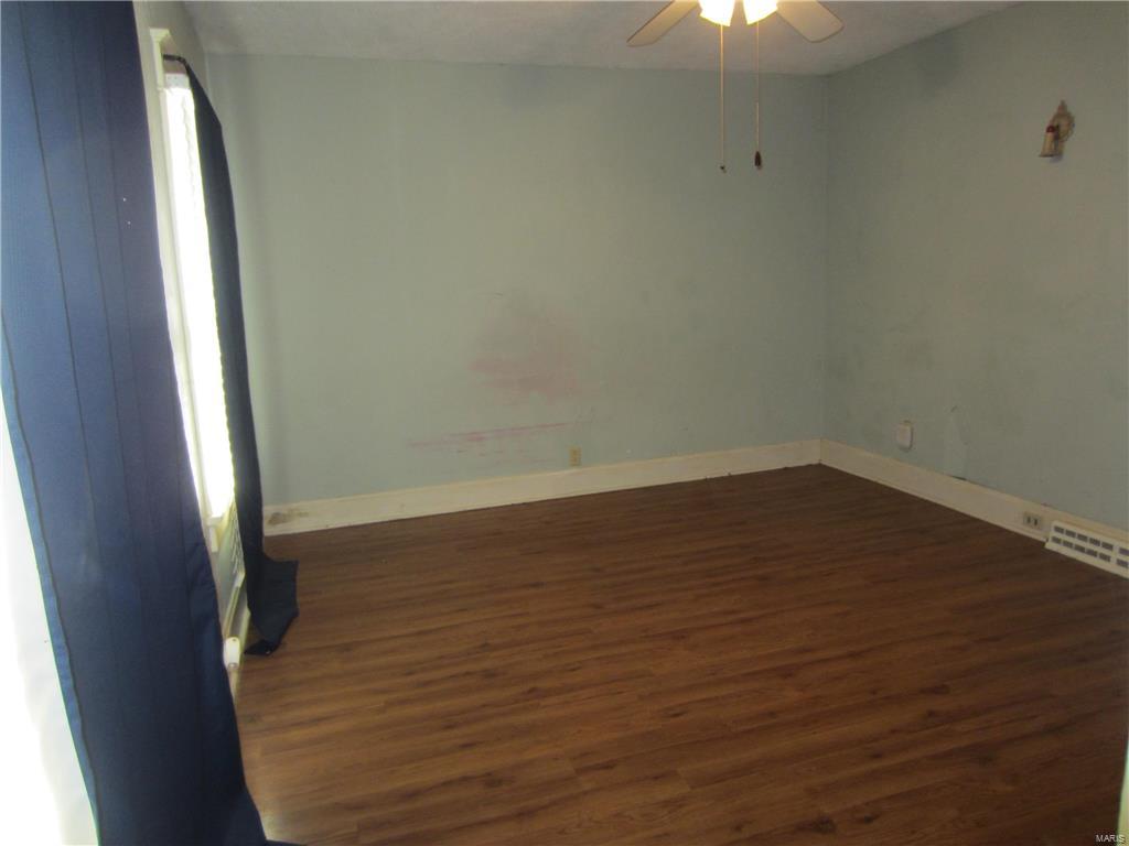 507 North Springfield Street Grafton, IL 62037 - Photo 18 of 33